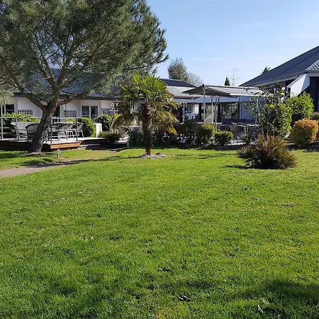 Logis Restaurant Le Jardin Delice Hotel 3*